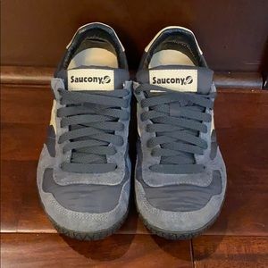 Saucony men’s size 5